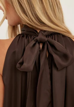 Bubble-Hem Halterneck Satin top