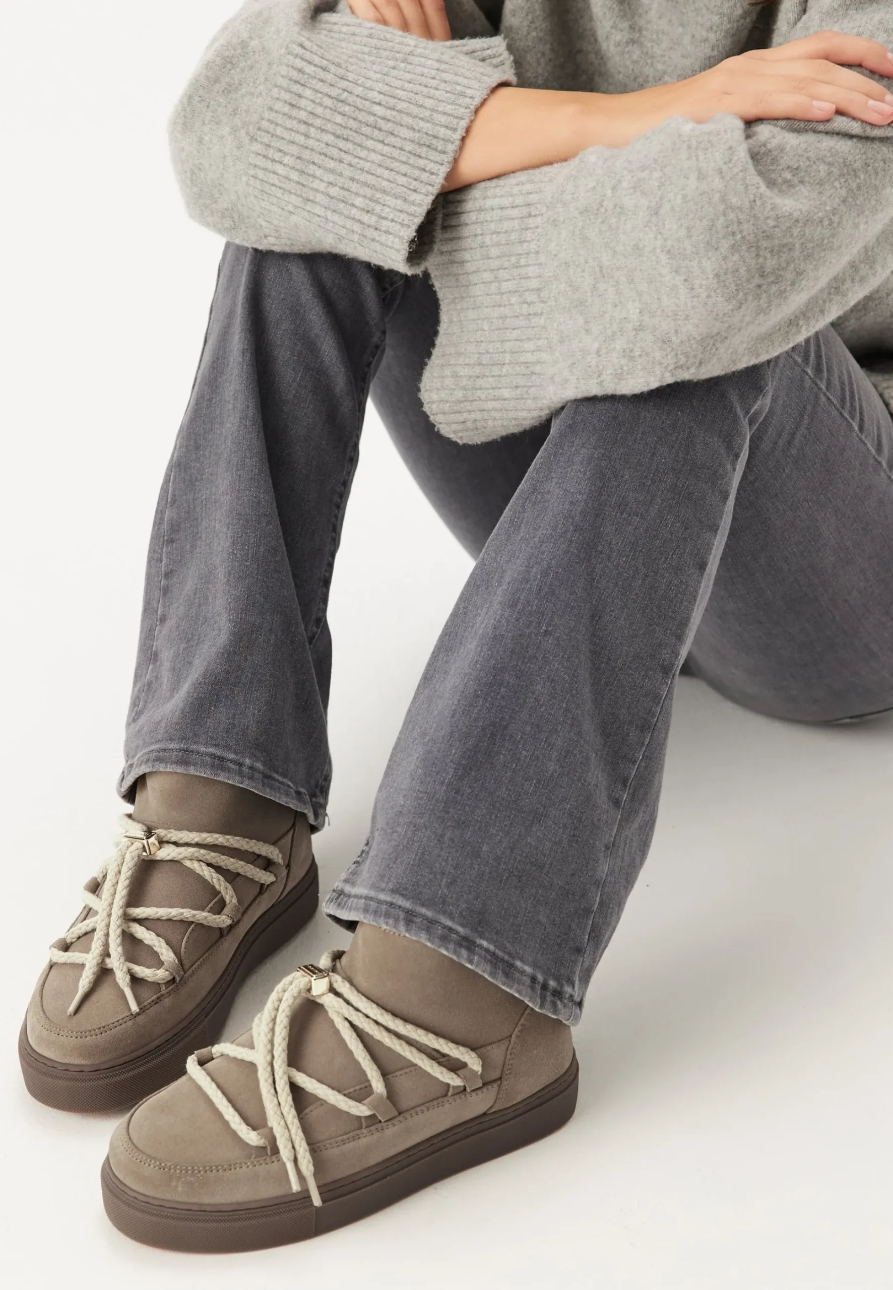 Classic Low Sneaker
