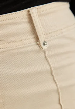 Cropped Front Seam Jeans