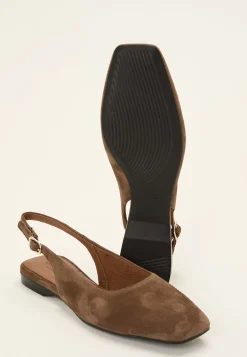 Delia Sandals Flats