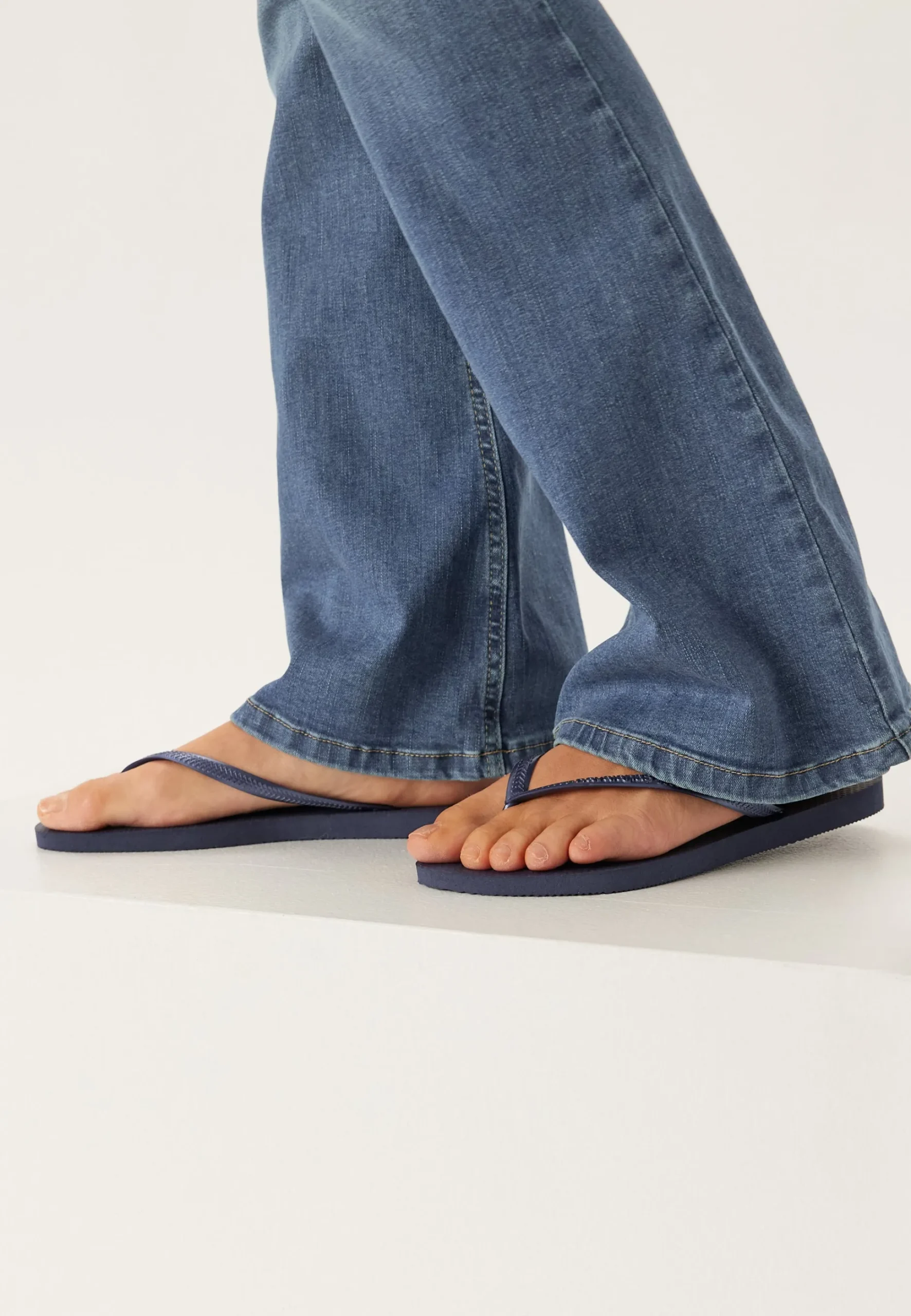 Hav. Slim Sandal