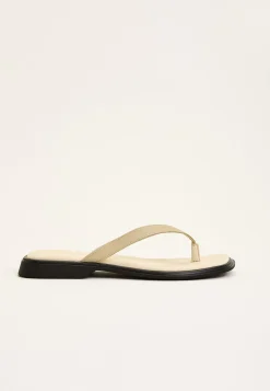 Izzy Sandal Flats