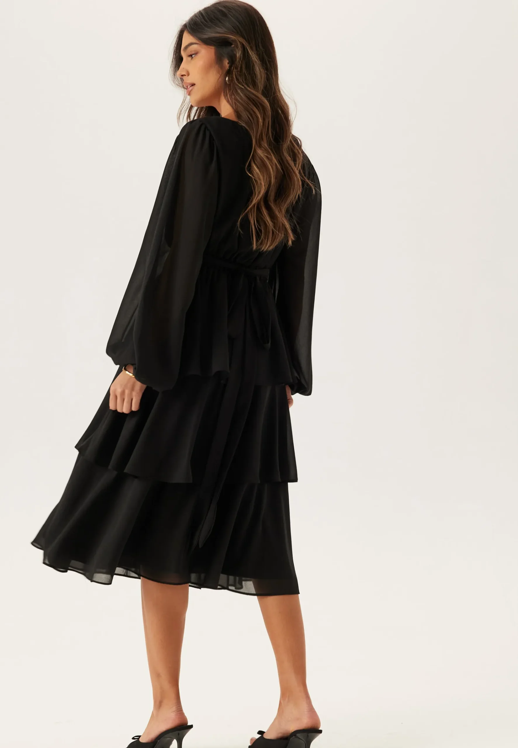 Long Sleeve Tiered Midi Dress