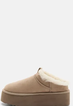 Low Platform Slip-on
