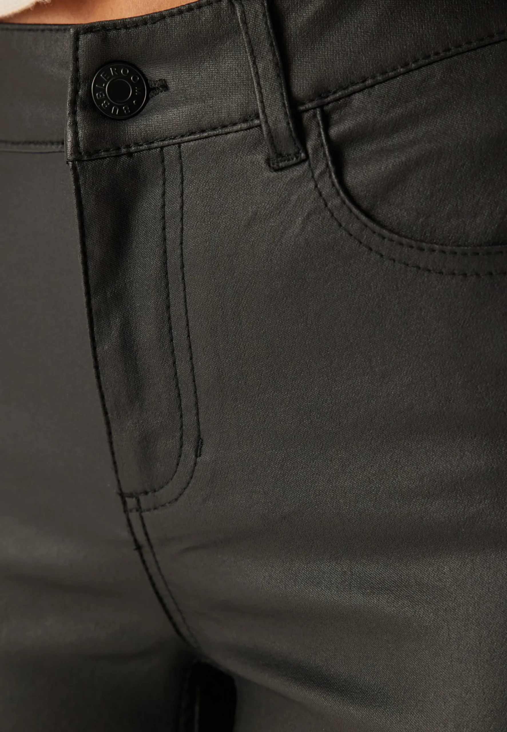 Mid Waist Push-up Coated Slim Jeans