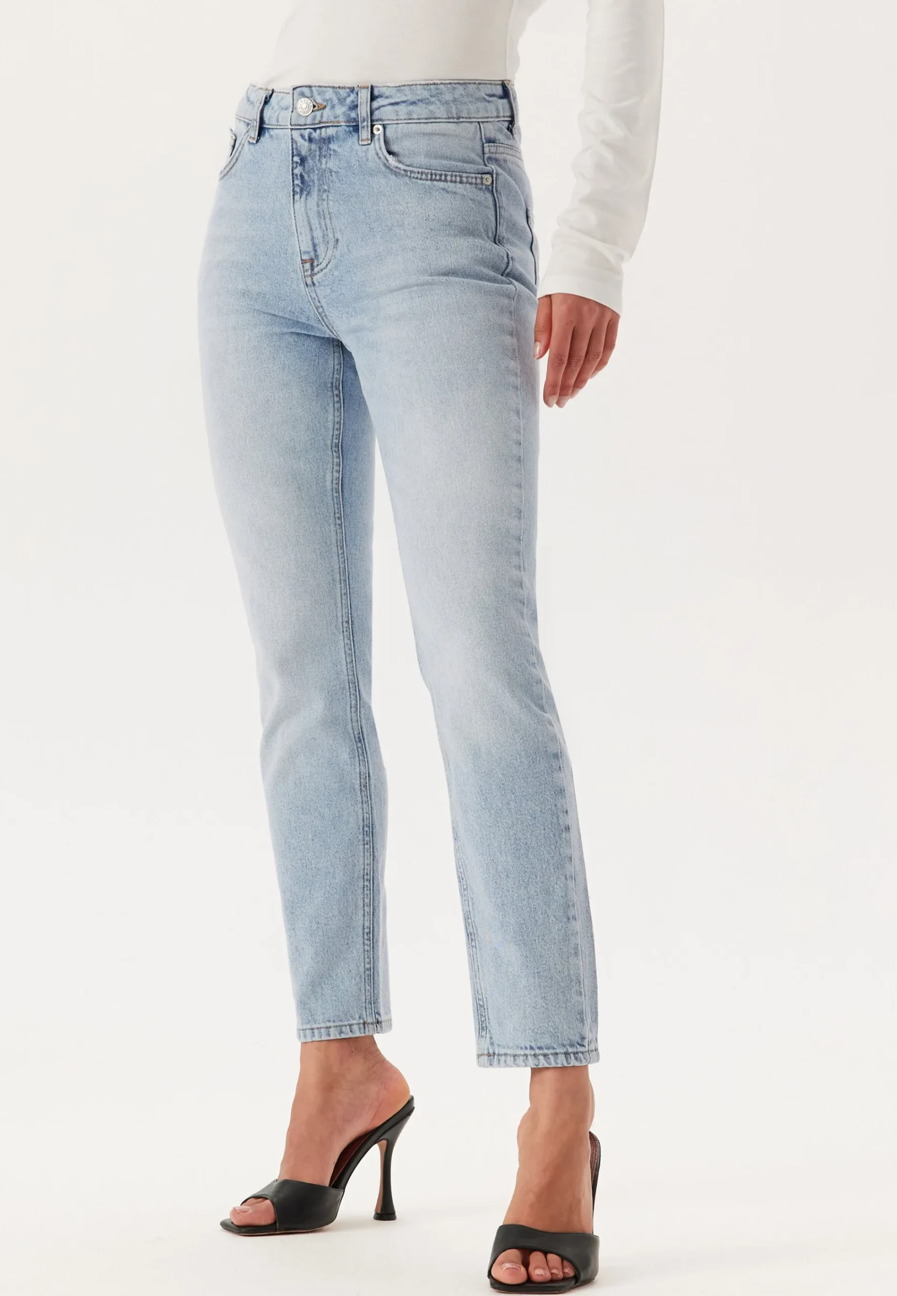 Slim Ankle Jeans