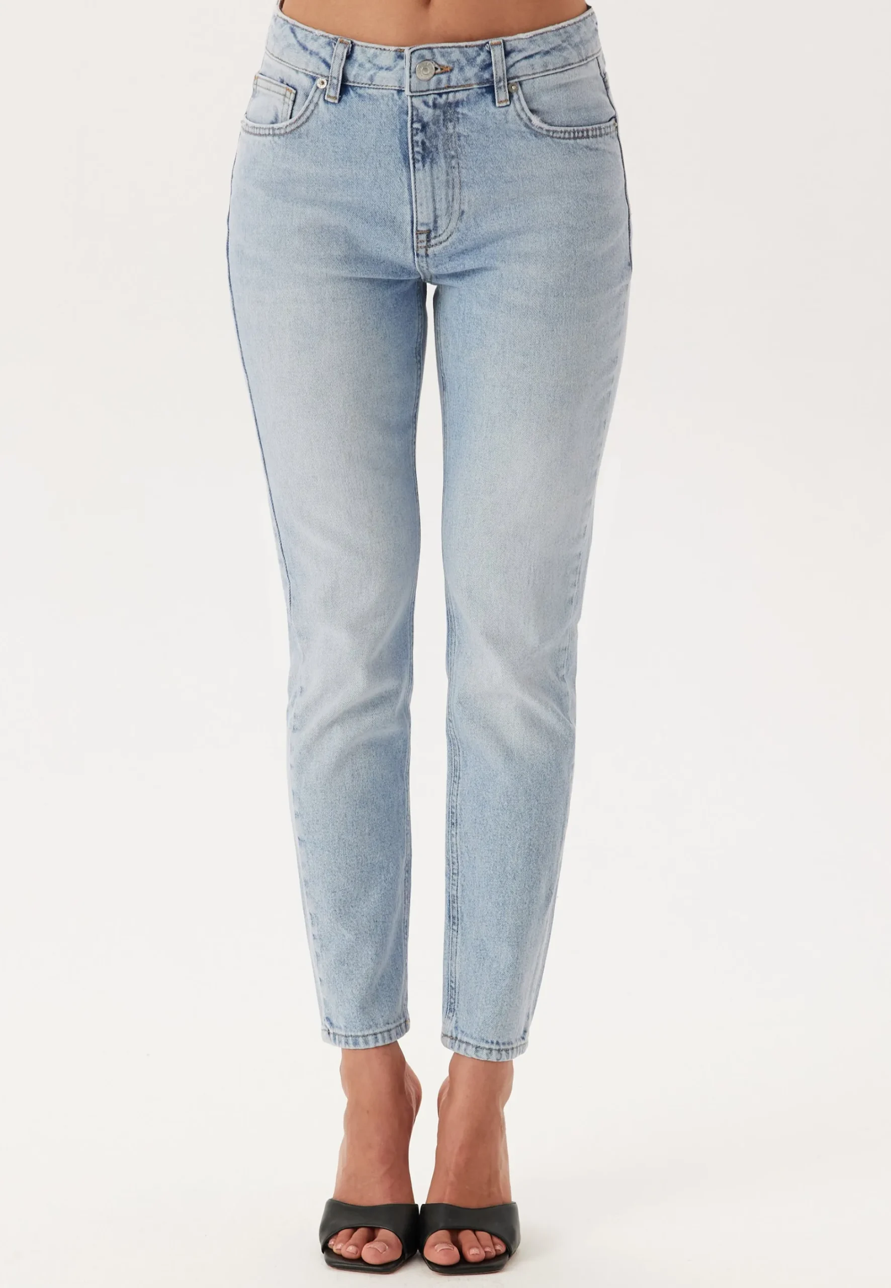 Slim Ankle Jeans