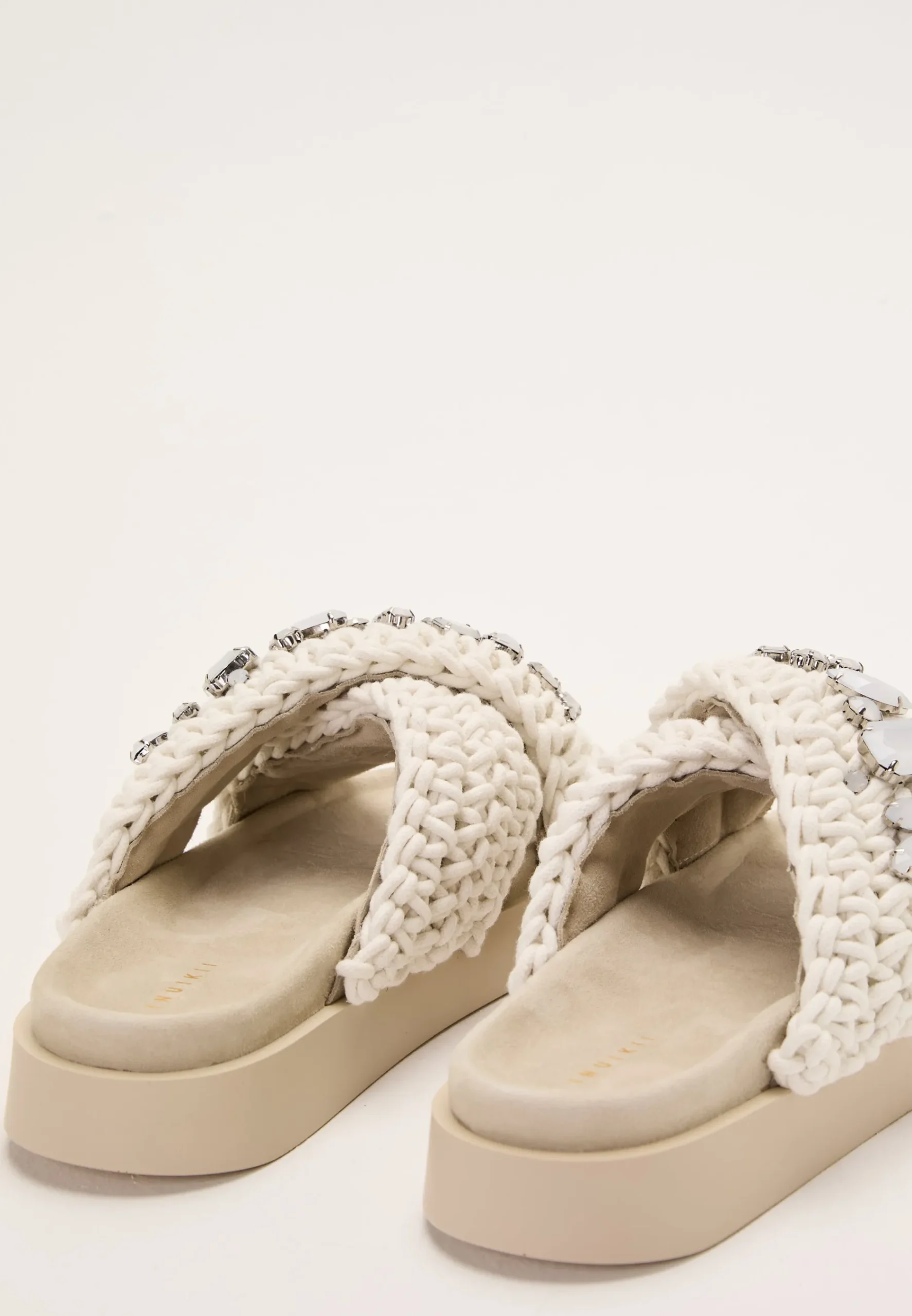 Slipper Woven Stones