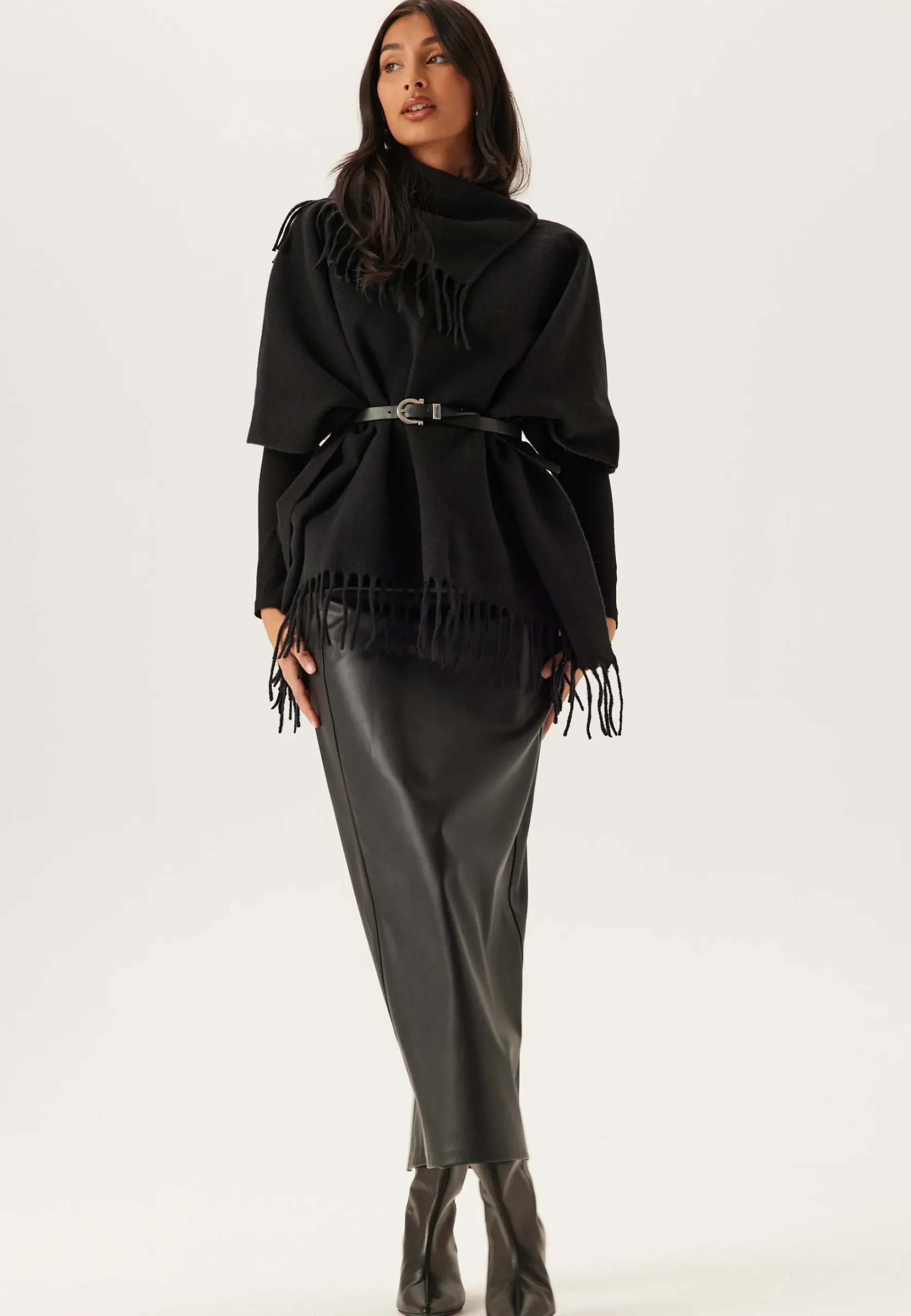 Vifjolira High Neck Poncho