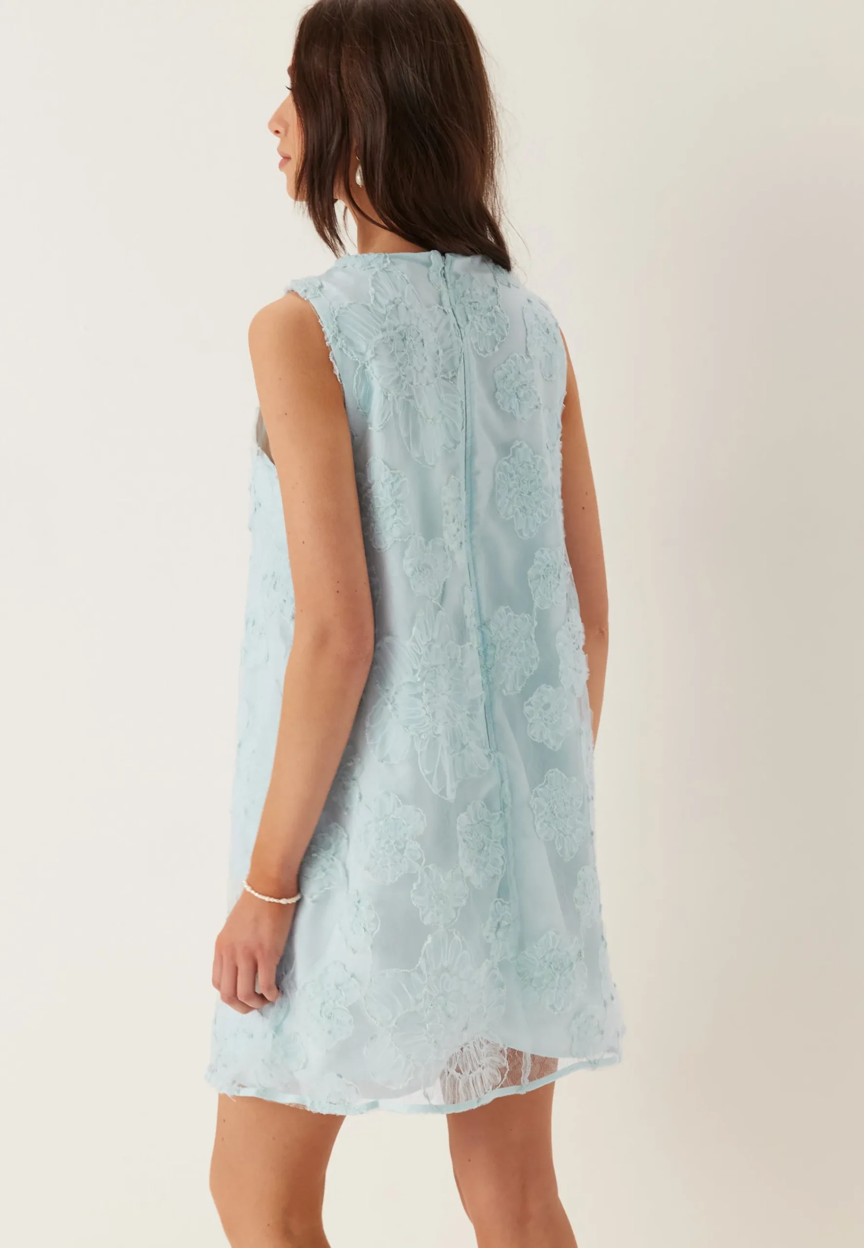 Vigamma O-neck S/L SHORT DRESS