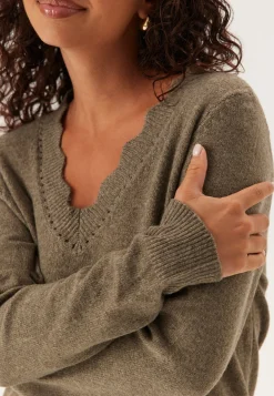 Vinikolina V-neck L/S KNIT TOP