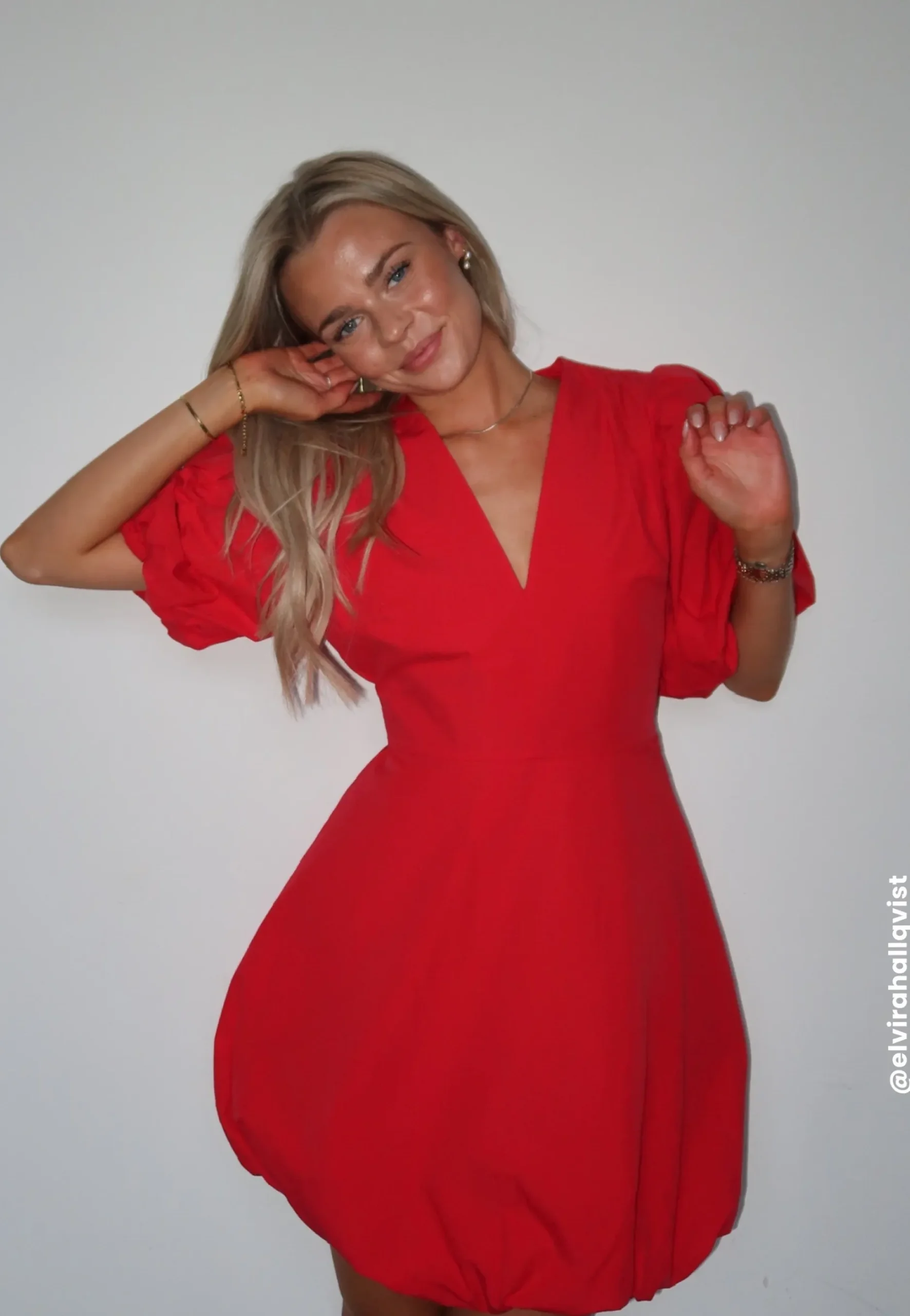 V-neck Bubble Hem Short Dress