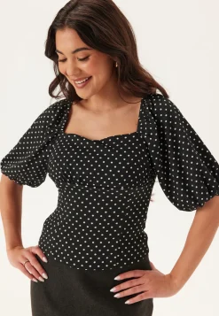 Volume Sleeve Top