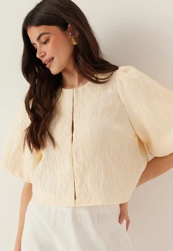 Yasminu 2/4 SHORT TOP